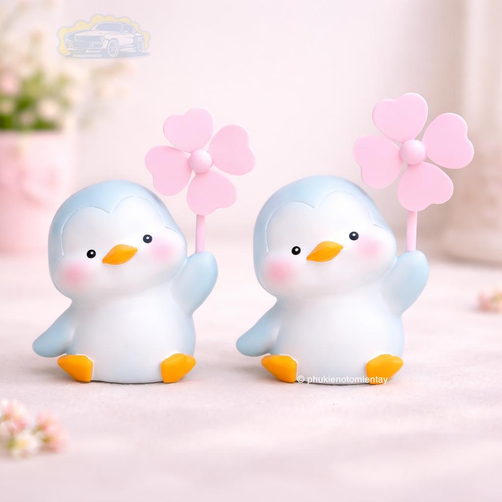 Combo 2 Cánh Cụt Chong Chóng Gắn Xe Máy Đồ Chơi Trang Trí Bàn Làm Việc Văn Phòng Siêu Dễ Thương Chất Liệu Nhựa Cao Cấp 2