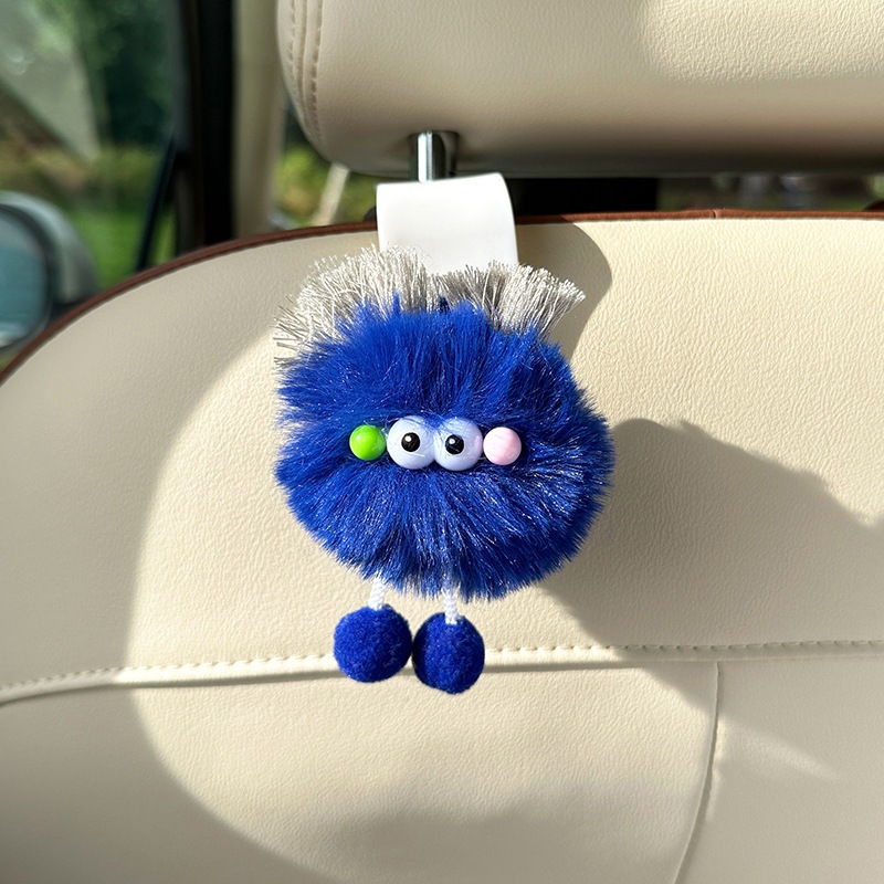 Móc Treo Đồ Trên Ô Tô, Xe Hơi Hoạt Hình Gấu Bông Dễ Thương 4